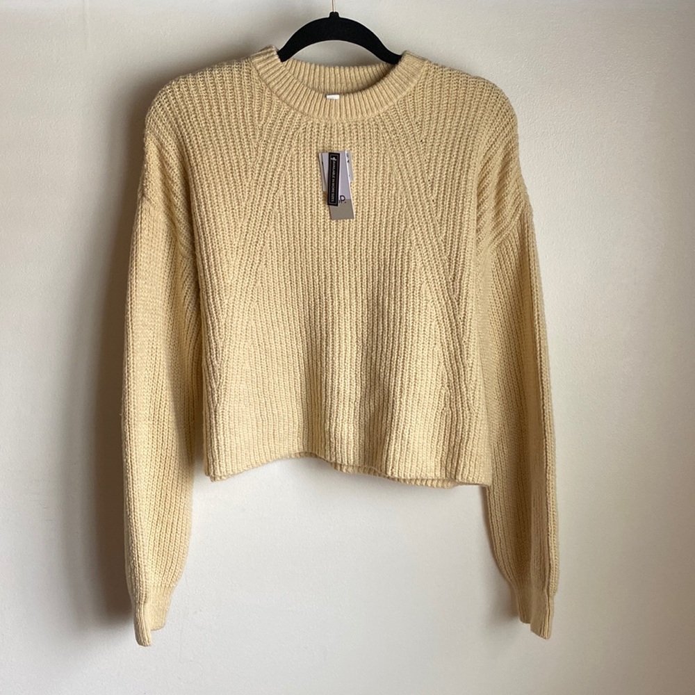 Knit Tan Crewneck Sweater NWT ( size S )